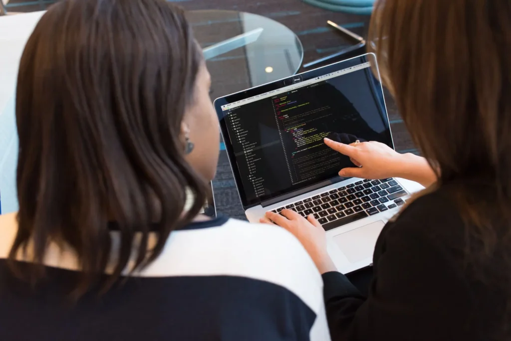 Discussing on the UI/UX testing